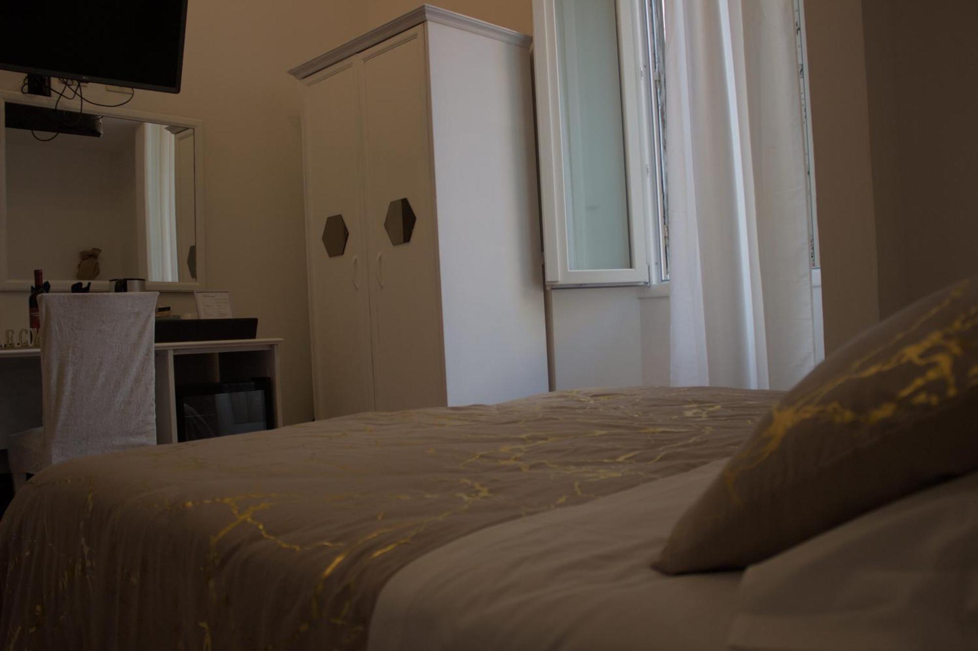 Madrid Bed and breakfast 2*